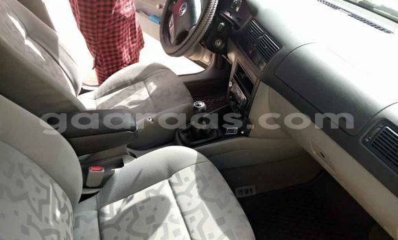 Buy Used Volkswagen Golf Silver Car in Dakar in Dakar Buy Used Volkswagen Golf Silver Car in Dakar in Dakar