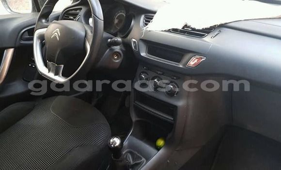 Acheter Occasion Voiture Citroen C3 Blanc à Dakar, Dakar Acheter Occasion Voiture Citroen C3 Blanc à Dakar, Dakar