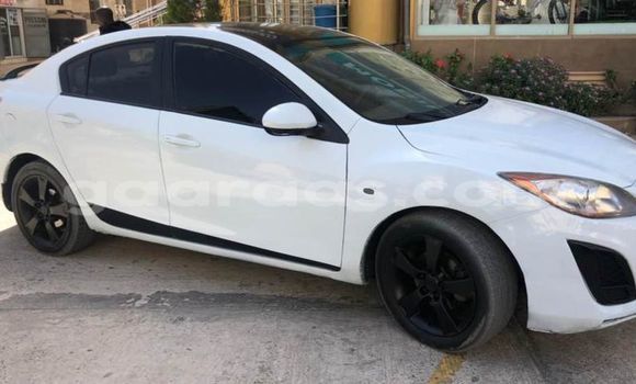 Dieundeu Occasion Mazda 3 White Auto in Dakar in Dakar Dieundeu Occasion Mazda 3 White Auto in Dakar in Dakar