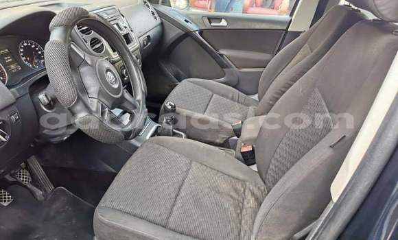 Dieundeu Occasion Volkswagen Tiguan Blue Auto in Dakar in Dakar Dieundeu Occasion Volkswagen Tiguan Blue Auto in Dakar in Dakar