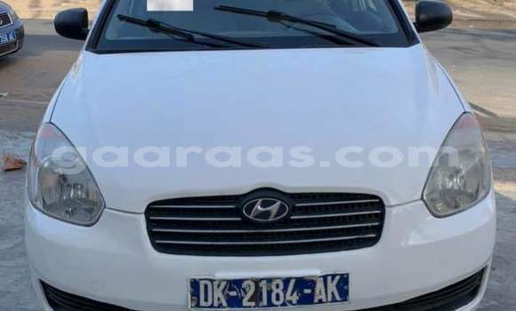 Buy Used Hyundai Accent White Car in Dakar in Dakar