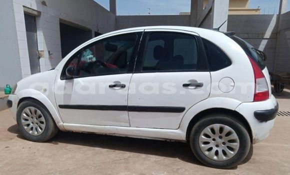 Dieundeu Occasion Citroen C3 White Auto in Dakar in Dakar Dieundeu Occasion Citroen C3 White Auto in Dakar in Dakar