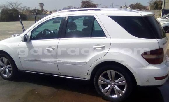 Dieundeu Occasion Mercedes‒Benz ML–Class White Auto in Dakar in Dakar Dieundeu Occasion Mercedes‒Benz ML–Class White Auto in Dakar in Dakar