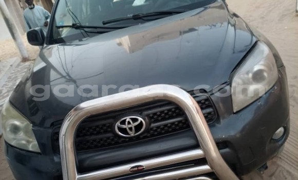 Buy Used Toyota RAV4 Black Car in Dakar in Dakar