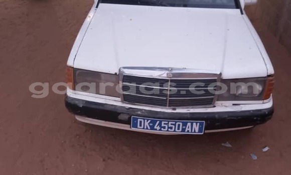 Dieundeu Occasion Mercedes‒Benz 190–Series White Auto in Dakar in Dakar Dieundeu Occasion Mercedes‒Benz 190–Series White Auto in Dakar in Dakar