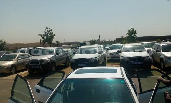 Dieundeu Occasion Renault Laguna White Auto in Dakar in Dakar Dieundeu Occasion Renault Laguna White Auto in Dakar in Dakar