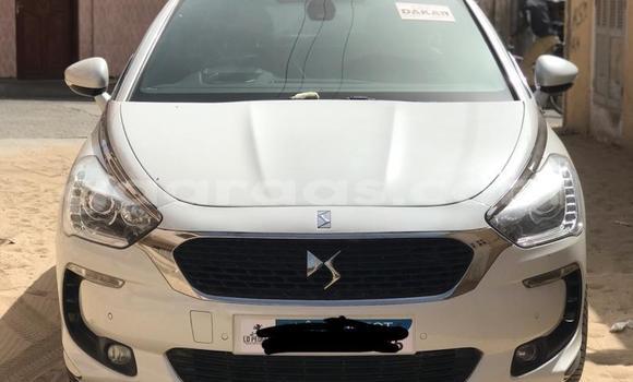 Buy Import Citroen DS5 White Car in Dakar in Dakar Buy Import Citroen DS5 White Car in Dakar in Dakar