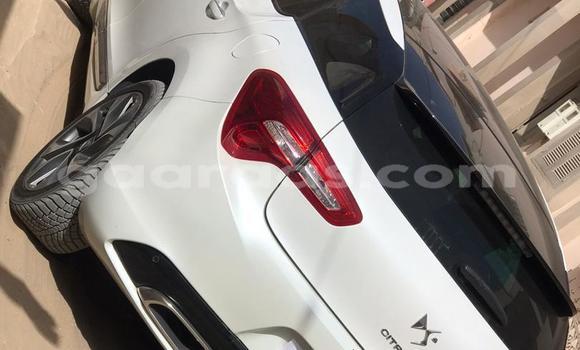 Buy Import Citroen DS5 White Car in Dakar in Dakar Buy Import Citroen DS5 White Car in Dakar in Dakar