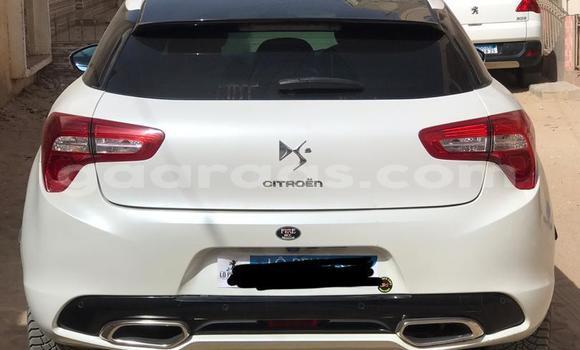 Buy Import Citroen DS5 White Car in Dakar in Dakar Buy Import Citroen DS5 White Car in Dakar in Dakar