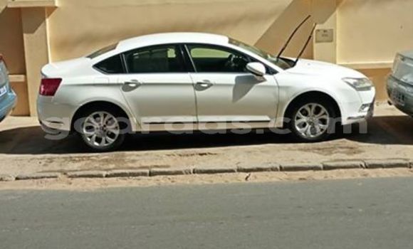 Buy Used Citroen C5 White Car in Dakar in Dakar Buy Used Citroen C5 White Car in Dakar in Dakar