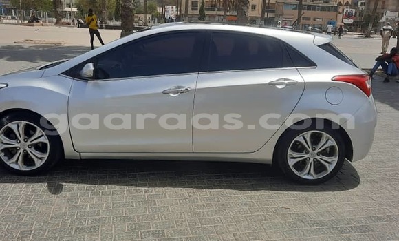 Acheter Occasion Voiture Hyundai i30 Gris à Dakar, Dakar Acheter Occasion Voiture Hyundai i30 Gris à Dakar, Dakar