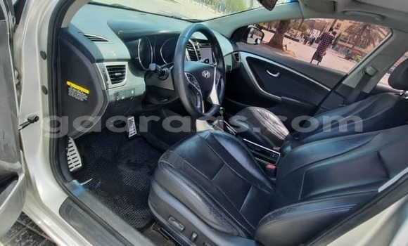 Acheter Occasion Voiture Hyundai i30 Gris à Dakar, Dakar Acheter Occasion Voiture Hyundai i30 Gris à Dakar, Dakar