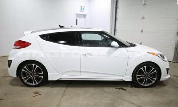 Acheter Occasion Voiture Hyundai Veloster Blanc à Dakar, Dakar Acheter Occasion Voiture Hyundai Veloster Blanc à Dakar, Dakar