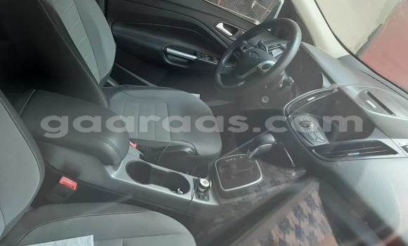 Buy Used FORD MUSTANG White Car in Dakar in Dakar