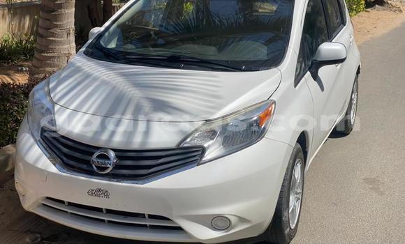 Acheter Import Voiture Nissan Versa Blanc à Dakar, Dakar Acheter Import Voiture Nissan Versa Blanc à Dakar, Dakar