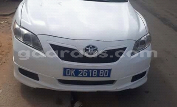 Dieundeu Beess Toyota Camry White Auto in Dakar in Dakar Dieundeu Beess Toyota Camry White Auto in Dakar in Dakar