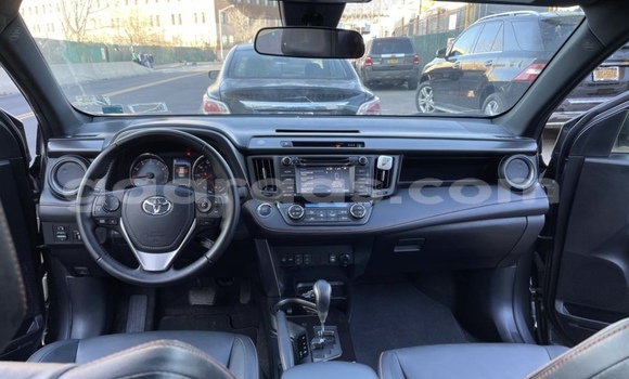 Dieundeu Occasion Toyota RAV4 Silver Auto in Dakar in Dakar Dieundeu Occasion Toyota RAV4 Silver Auto in Dakar in Dakar