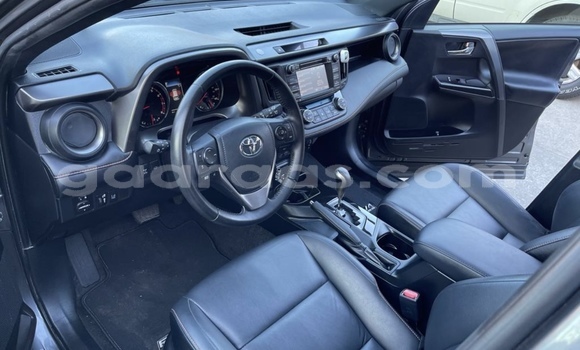 Dieundeu Occasion Toyota RAV4 Silver Auto in Dakar in Dakar Dieundeu Occasion Toyota RAV4 Silver Auto in Dakar in Dakar