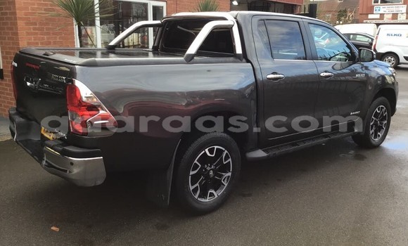 Buy Used Toyota Hilux Black Car in Touba in Diourbel