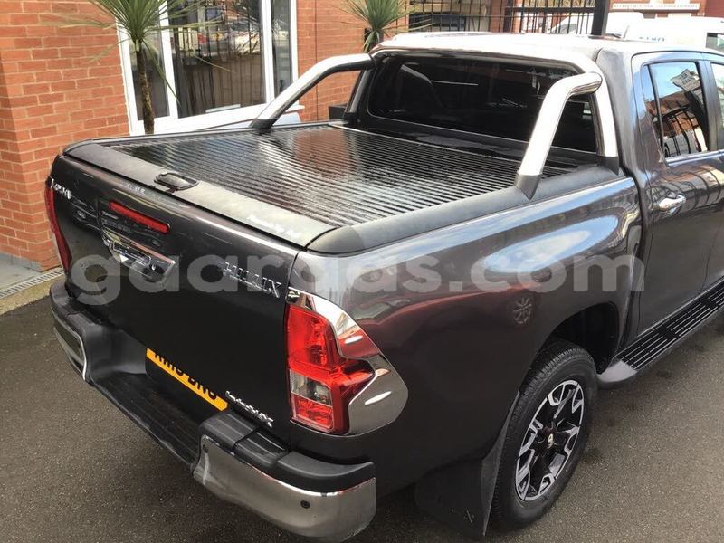 Big with watermark toyota hilux diourbel touba 7588