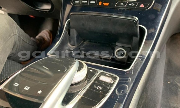 Buy Import Mercedes-Benz C-Classe White Car in Dakar in Dakar Buy Import Mercedes-Benz C-Classe White Car in Dakar in Dakar