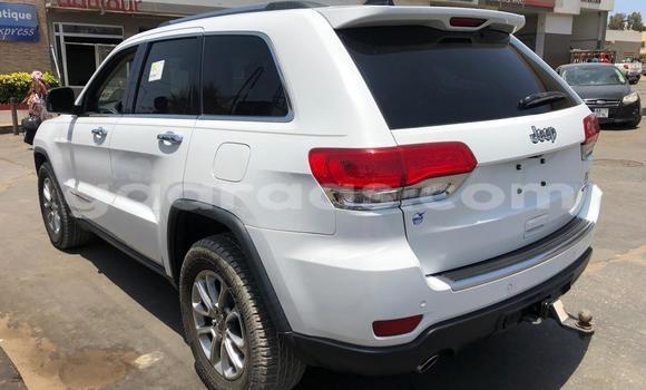 Dieundeu Imported Jeep Grand Cherokee White Auto in Dakar in Dakar Dieundeu Imported Jeep Grand Cherokee White Auto in Dakar in Dakar