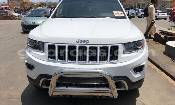 Dieundeu Imported Jeep Grand Cherokee White Auto in Dakar in Dakar Dieundeu Imported Jeep Grand Cherokee White Auto in Dakar in Dakar