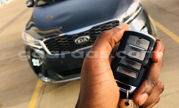 Acheter Import Voiture Kia Sorento Noir à Dakar, Dakar Acheter Import Voiture Kia Sorento Noir à Dakar, Dakar