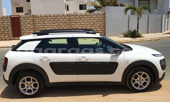 Buy Import Citroen C4 Cactus White Car in Dakar in Dakar Buy Import Citroen C4 Cactus White Car in Dakar in Dakar