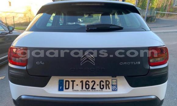 Buy Import Citroen C4 Cactus White Car in Dakar in Dakar Buy Import Citroen C4 Cactus White Car in Dakar in Dakar
