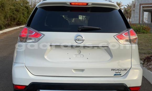 Buy Import Nissan Rogue White Car in Dakar in Dakar Buy Import Nissan Rogue White Car in Dakar in Dakar