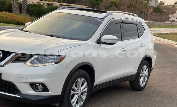 Buy Import Nissan Rogue White Car in Dakar in Dakar Buy Import Nissan Rogue White Car in Dakar in Dakar