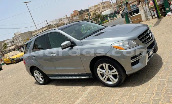 Acheter Occasion Voiture Mercedes‒Benz M–Class Gris à Dakar, Dakar Acheter Occasion Voiture Mercedes‒Benz M–Class Gris à Dakar, Dakar