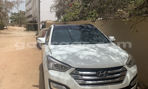 Dieundeu Occasion Hyundai Santa Fe White Auto in Dakar in Dakar