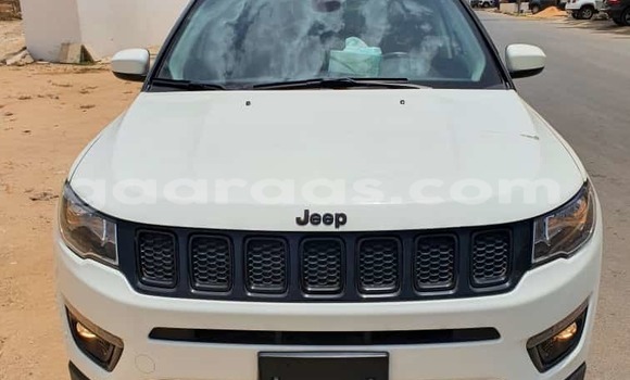 Acheter Import Voiture Jeep Cherokee Blanc à Dakar, Dakar Acheter Import Voiture Jeep Cherokee Blanc à Dakar, Dakar