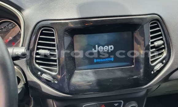 Buy Import Jeep Cherokee White Car in Dakar in Dakar Buy Import Jeep Cherokee White Car in Dakar in Dakar