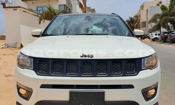 Buy Import Jeep Cherokee White Car in Dakar in Dakar Buy Import Jeep Cherokee White Car in Dakar in Dakar