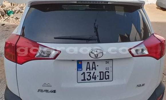Buy Used Toyota RAV4 White Car in Dakar in Dakar Buy Used Toyota RAV4 White Car in Dakar in Dakar