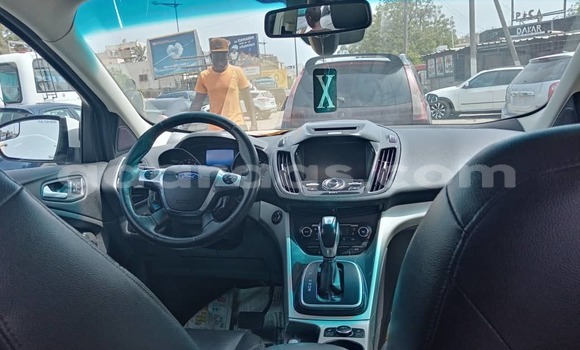 Buy Used Ford Escape White Car in Dakar in Dakar Buy Used Ford Escape White Car in Dakar in Dakar