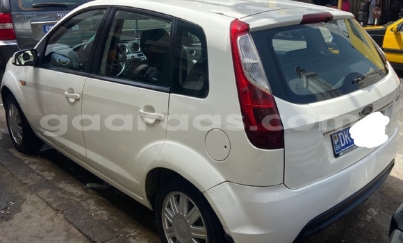 Acheter Occasion Voiture Ford Fiesta Blanc à Dakar, Dakar