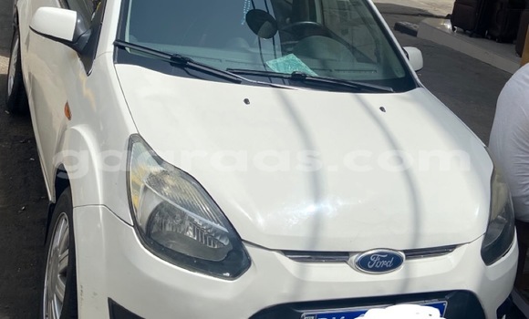 Acheter Occasion Voiture Ford Fiesta Blanc à Dakar, Dakar