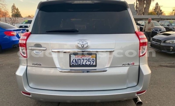 Acheter Occasion Voiture Toyota RAV4 Gris à Bambey, Diourbel Acheter Occasion Voiture Toyota RAV4 Gris à Bambey, Diourbel