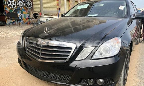 Acheter Occasion Voiture Mercedes‒Benz E–Class Noir à Dakar, Dakar Acheter Occasion Voiture Mercedes‒Benz E–Class Noir à Dakar, Dakar