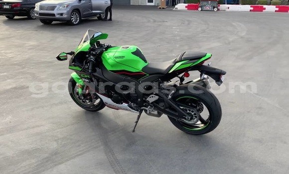 Dieundeu Occasion Kawasaki Ninja Green Bike in Dagana in Saint-Louis Dieundeu Occasion Kawasaki Ninja Green Bike in Dagana in Saint-Louis