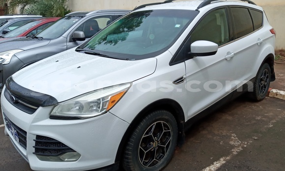 Acheter Occasion Voiture Ford Escape Blanc à Dakar, Dakar Acheter Occasion Voiture Ford Escape Blanc à Dakar, Dakar