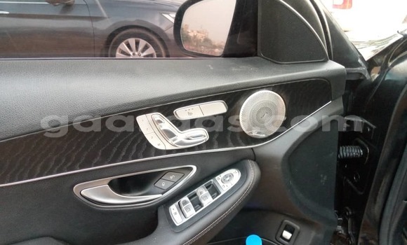 Buy Import Mercedes-Benz C-Classe Black Car in Dakar in Dakar Buy Import Mercedes-Benz C-Classe Black Car in Dakar in Dakar