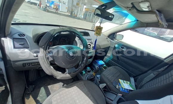 Acheter Occasion Voiture Renault Megane Blanc à Dakar, Dakar Acheter Occasion Voiture Renault Megane Blanc à Dakar, Dakar