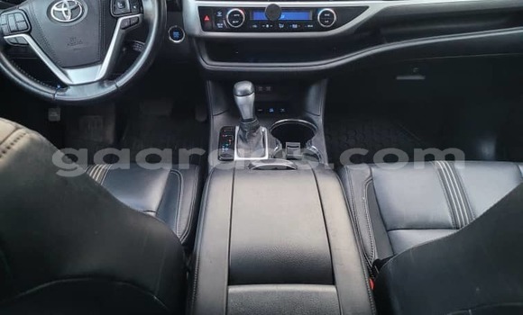 Acheter Occasion Voiture Toyota Highlander Noir à Dakar, Dakar Acheter Occasion Voiture Toyota Highlander Noir à Dakar, Dakar