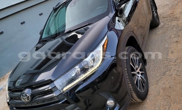 Acheter Occasion Voiture Toyota Highlander Noir à Dakar, Dakar Acheter Occasion Voiture Toyota Highlander Noir à Dakar, Dakar