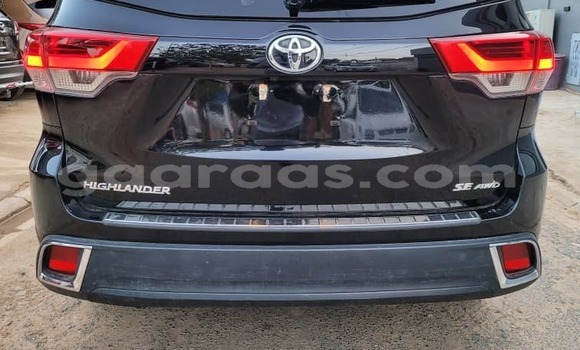 Acheter Occasion Voiture Toyota Highlander Noir à Dakar, Dakar Acheter Occasion Voiture Toyota Highlander Noir à Dakar, Dakar